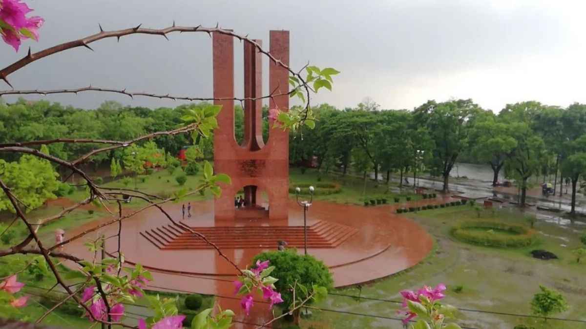 জাবিতে জুলাই হামলায় অভিযুক্তদের শাস্তি কমালো প্রশাসন, ৩ সংগঠনের নিন্দা