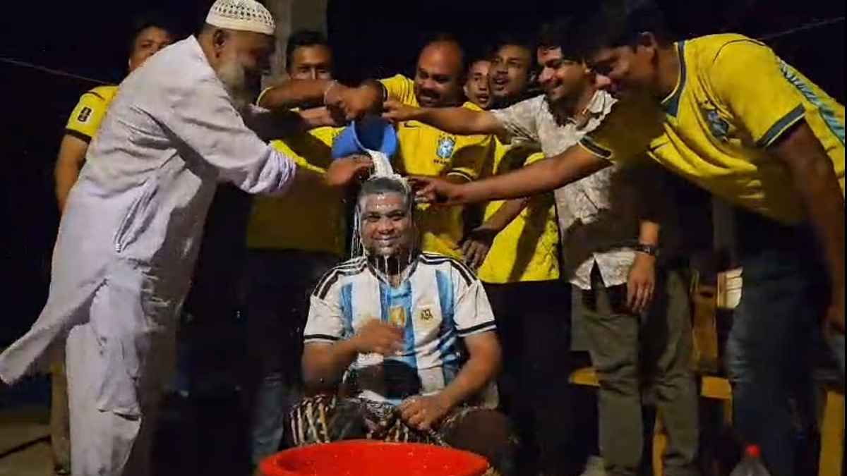 দুধ দিয়ে গোসল করে আর্জেন্টিনা ছেড়ে ব্রাজিলের সমর্থক হলেন তরুণ 