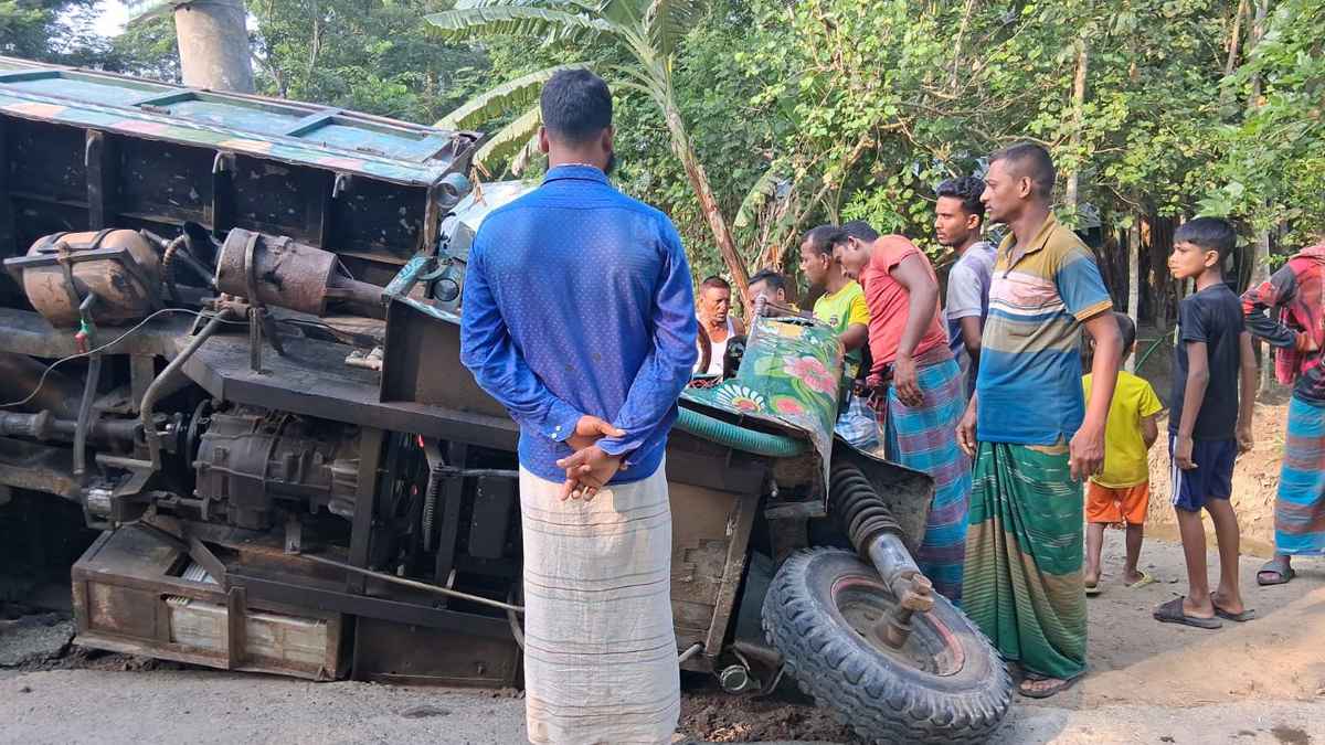 শরনখোলায় নসিমন চাপায় সৌদি প্রবাসী নিহত