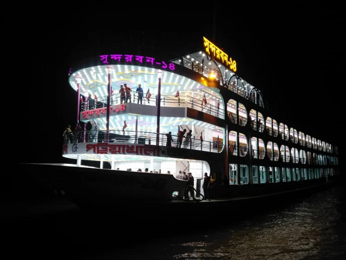 barishal_luxurious_launch_for_the_first_time_on_the_dhaka-patuakhali_route2_1