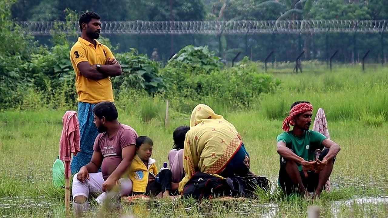 ৬১ ঘণ্টা ধরে খোলা আকাশের নিচে ২ শিশুসহ ১০ জন