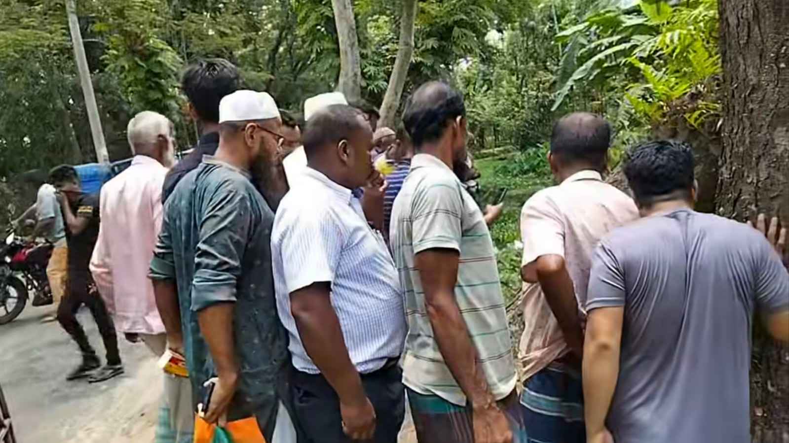 পিরোজপুরে যুবকের অর্ধগলিত লাশ উদ্ধার