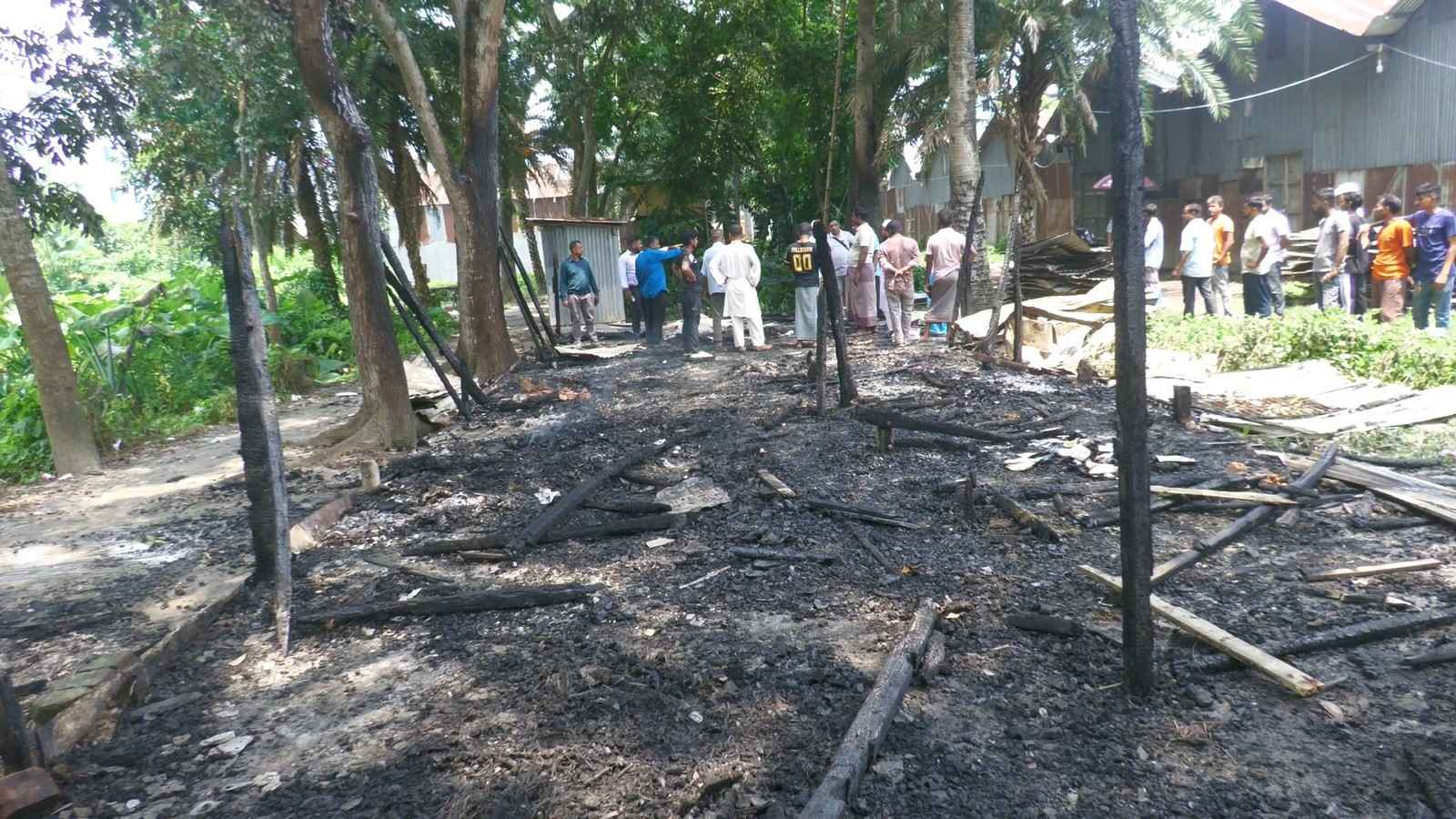 মাদারীপুরে মাদক সেবনে বাধা দেওয়ায় অফিসে অগ্নিসংযোগ, ১০ লাখ টাকার ক্ষতি