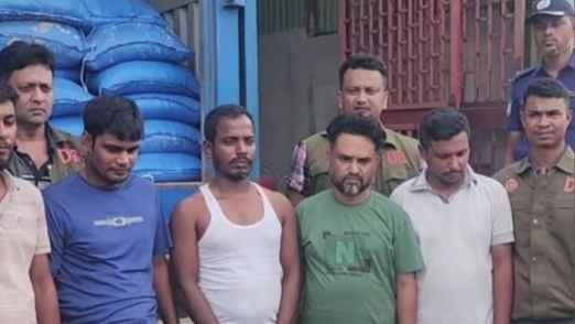 কুমিল্লায় কাভার্ডভ্যান থেকে ৫ কোটি টাকার ইয়াবা জব্দ, গ্রেফতার ৫