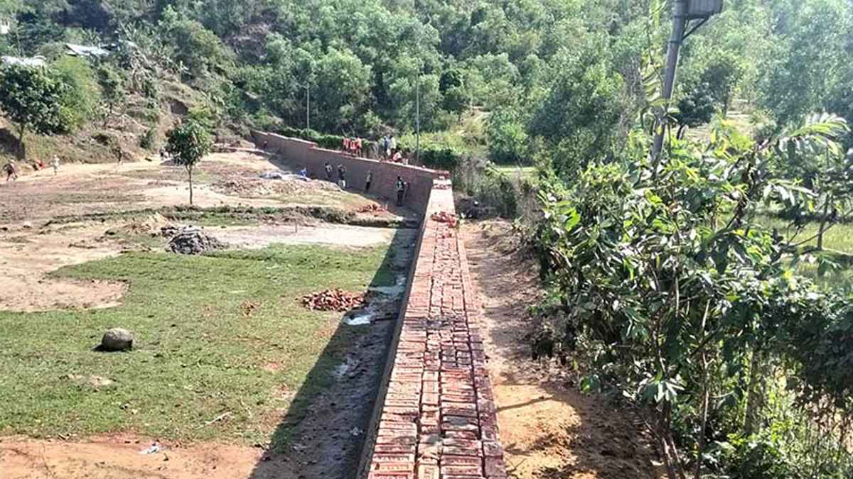 হাতি করিডোরে বাউন্ডারি ওয়াল: নিরাপত্তা ঝুঁকি, হুমকিতে জীববৈচিত্র্য