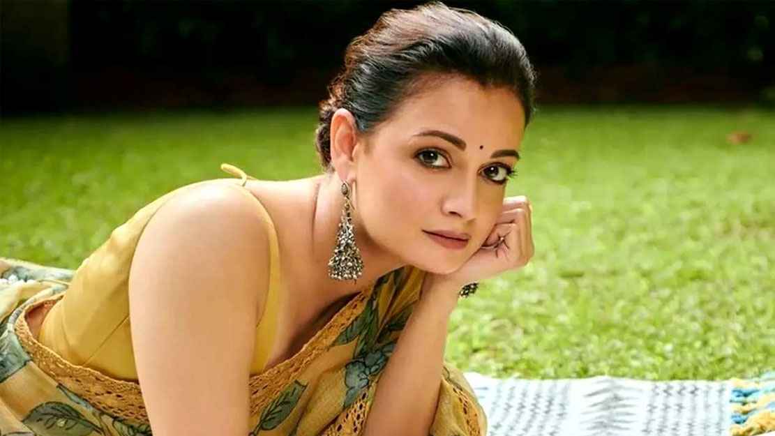 ২৪ বছরেই মেলে জনপ্রিয়তা ও অর্থ, তবু কেন বলিউড ছাড়লেন দিয়া মির্জা? 