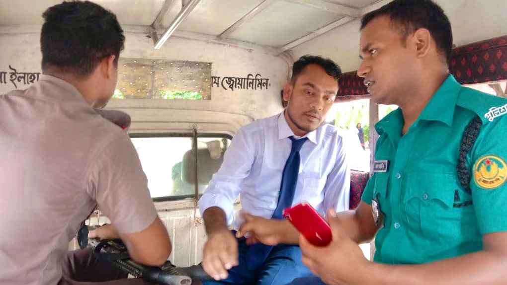 রাজশাহী কলেজে ভাইভা পরীক্ষা দিতে এসে গ্রেফতার ছাত্রলীগের সাবেক নেতা