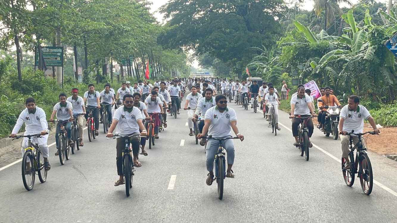 মাদকবিরোধী দিবসে মিরসরাইয়ে শিবিরের সাইকেল র্যালি