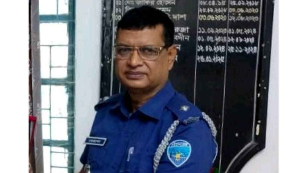 হাতিয়ার সেই পুলিশ পরিদর্শকের বিরুদ্ধে তদন্ত কমিটি গঠন