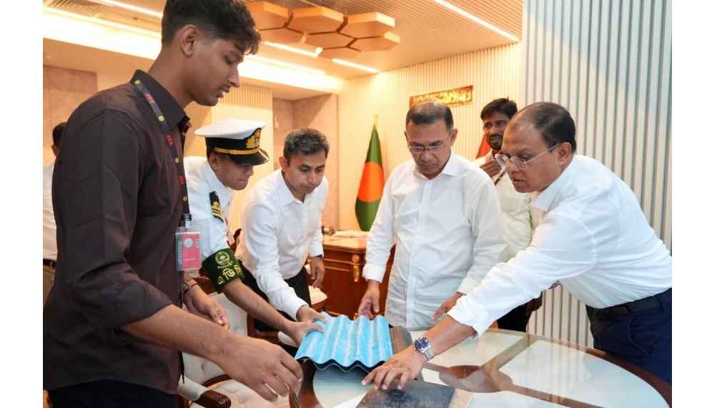 শিক্ষার্থী সাজ্জাদুলের উদ্ভাবিত পণ্য পরিদর্শন প্রধানমন্ত্রীর