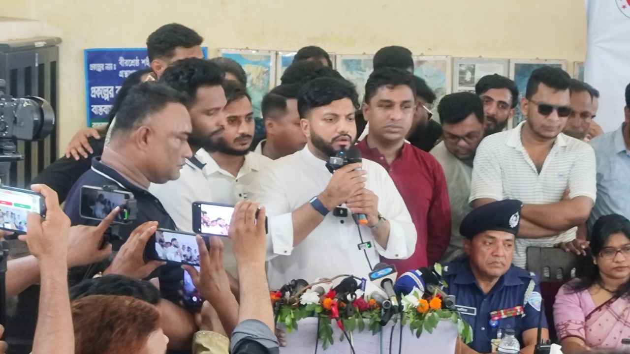 মুক্তিযুদ্ধকে অসম্মান করলে আরকেটি গণঅভ্যুত্থান হবে: ইশরাক হোসেন