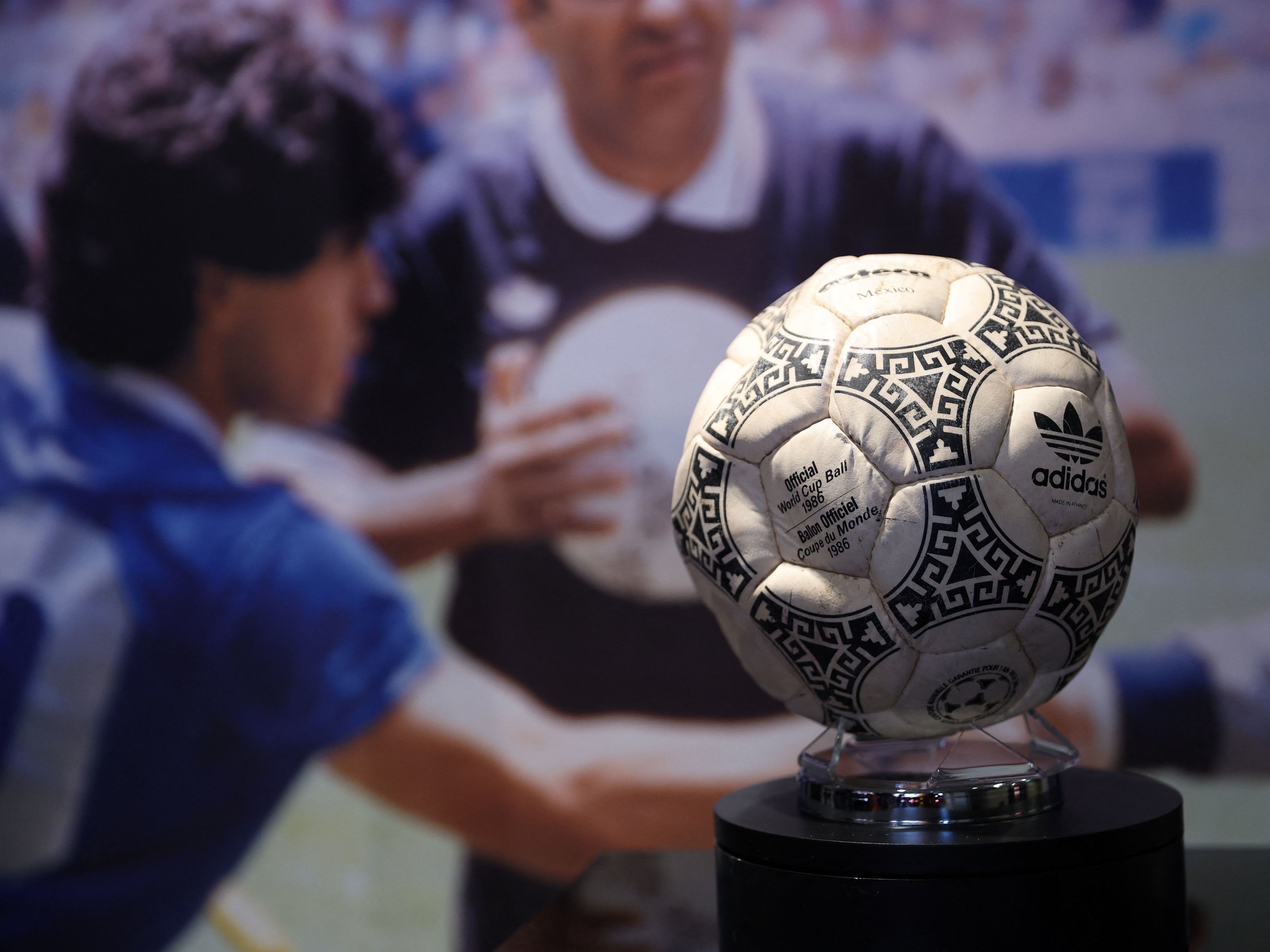 maradona_hand_of_gog_soccer_ball maradona_hand_of_gog_soccer_ball