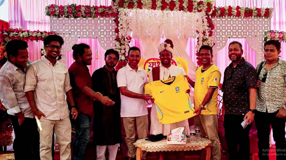 বিয়ের উপহার হিসেবে বর পেলেন ব্রাজিলের জার্সি, কনে আর্জেন্টিনার