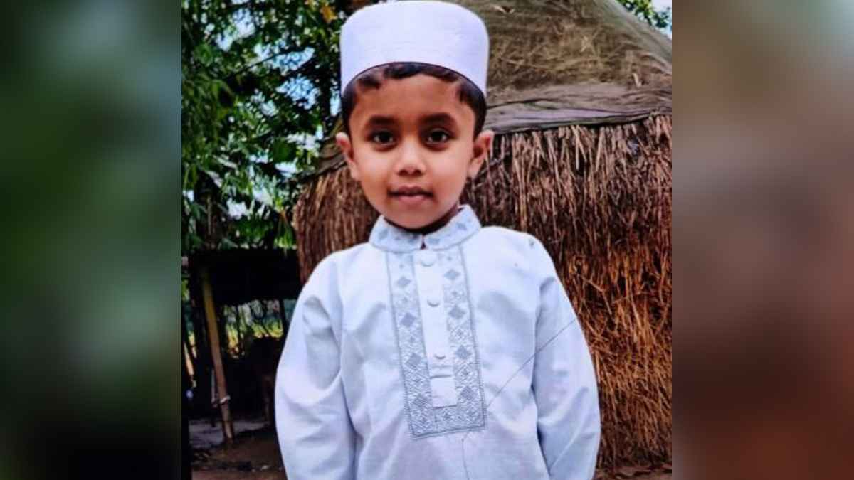 বেপরোয়া ট্রাকের চাপায় মাদরাসাছাত্র নিহত