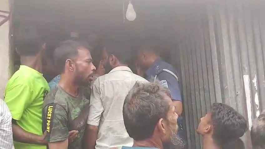 নেত্রকোনায় যুবককে অপহরণের ঘটনায় দুই ভুয়া পুলিশ আটক