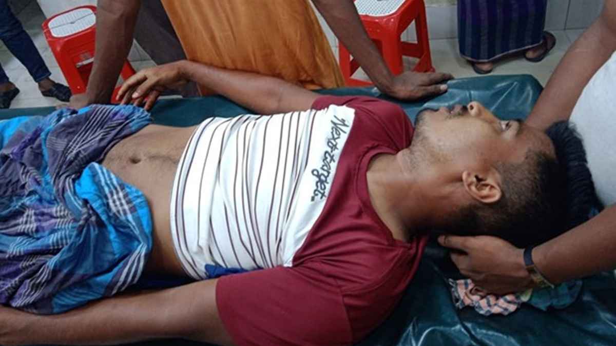নোয়াখালীতে যুবককে লক্ষ্য করে এলোপাতাড়ি গুলি