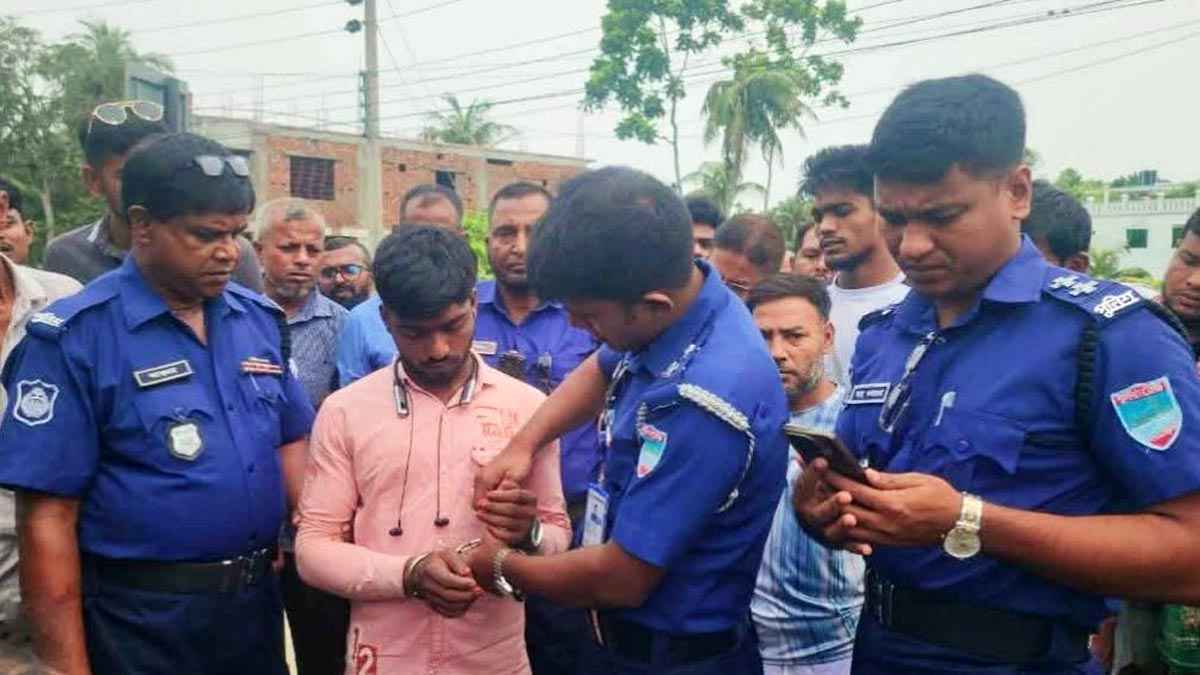নড়াইলে ৫৯ বোতল এস্কাফ সিরাপসহ যুবক আটক