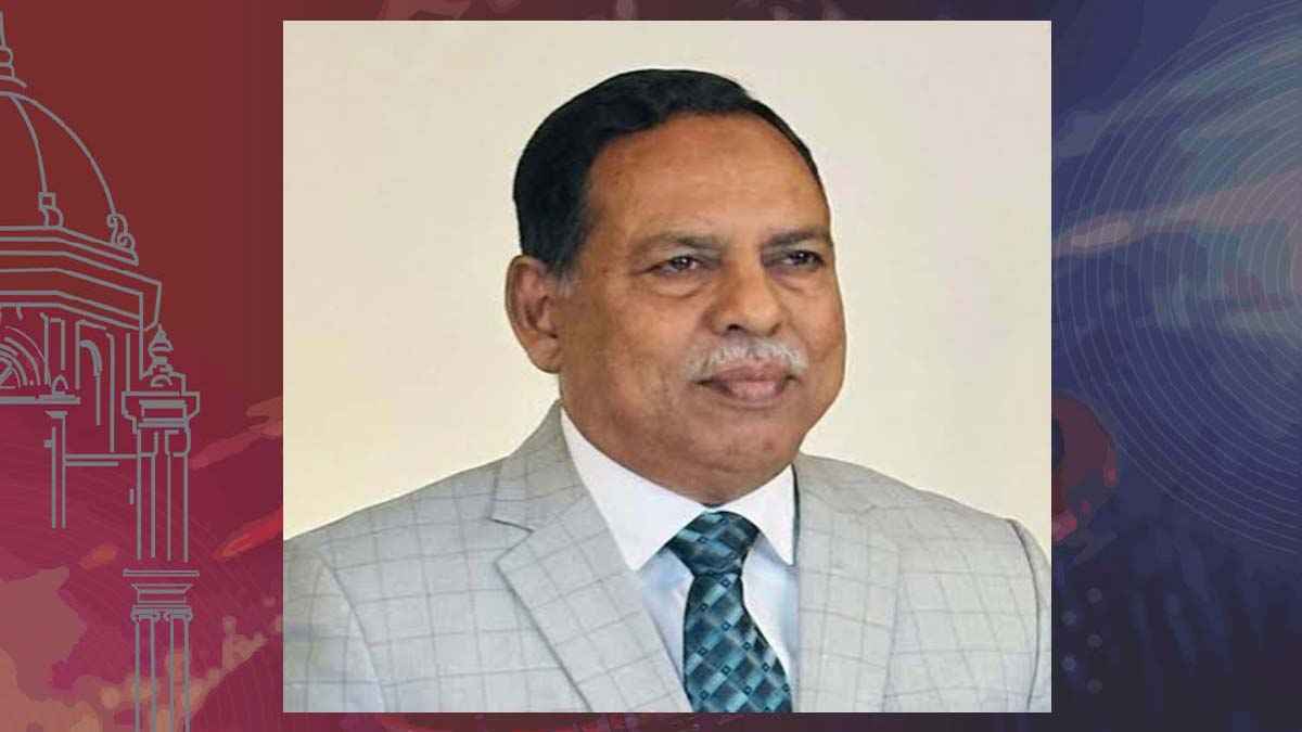 এবার নিজের মায়ের নামে স্কুলের নামকরণের আবেদন করলেন এমপি