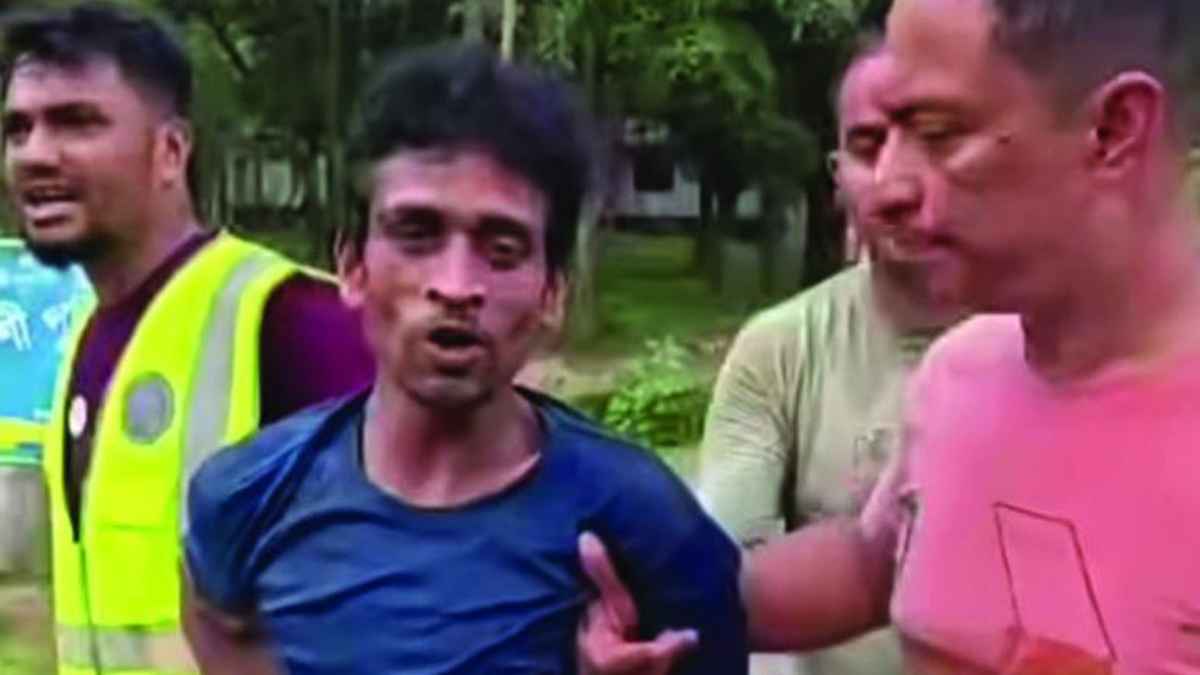 ঈশ্বরদীতে পুলিশ হত্যা মামলার আসামি মাদক ও অস্ত্রসহ গ্রেফতার