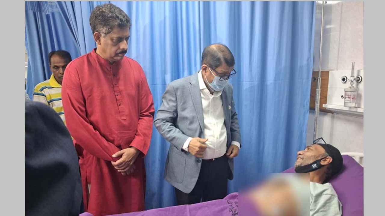 অসুস্থ রামিসার বাবাকে দেখতে গেলেন স্বাস্থ্যমন্ত্রী