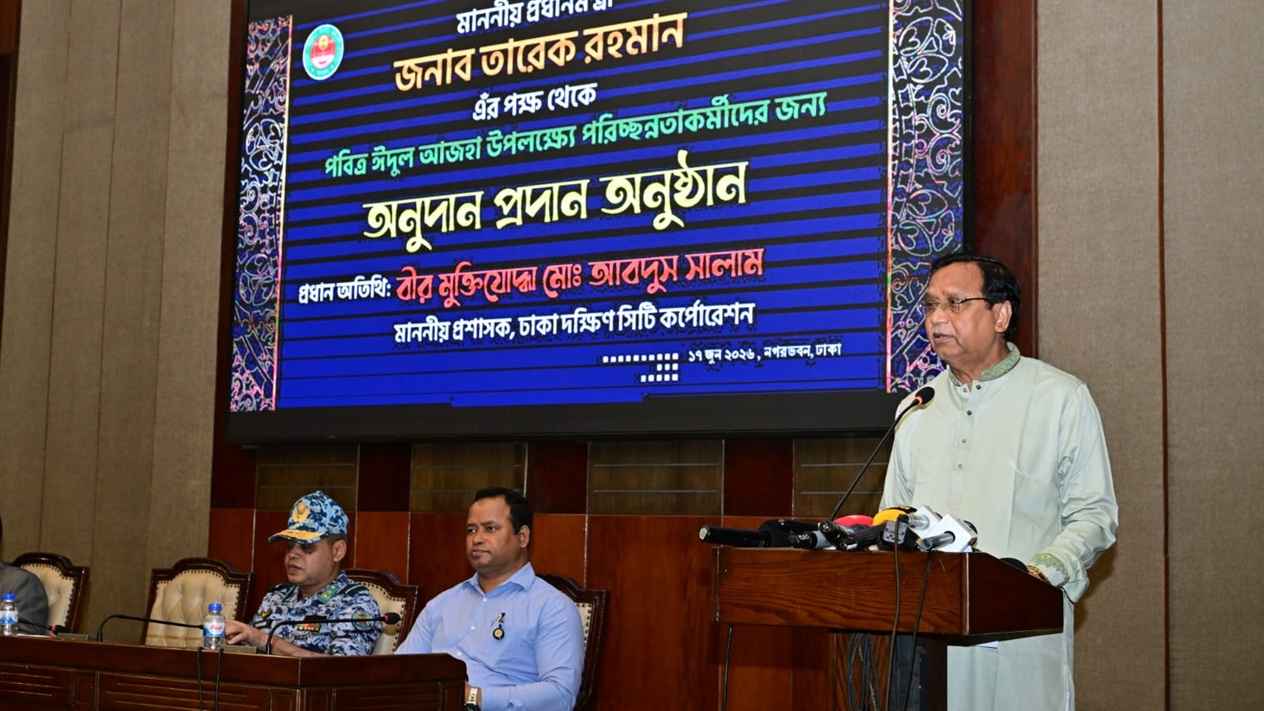 বর্জ্য অপসারণ এখন ডিএসসিসির প্রধান অগ্রাধিকার: প্রশাসক