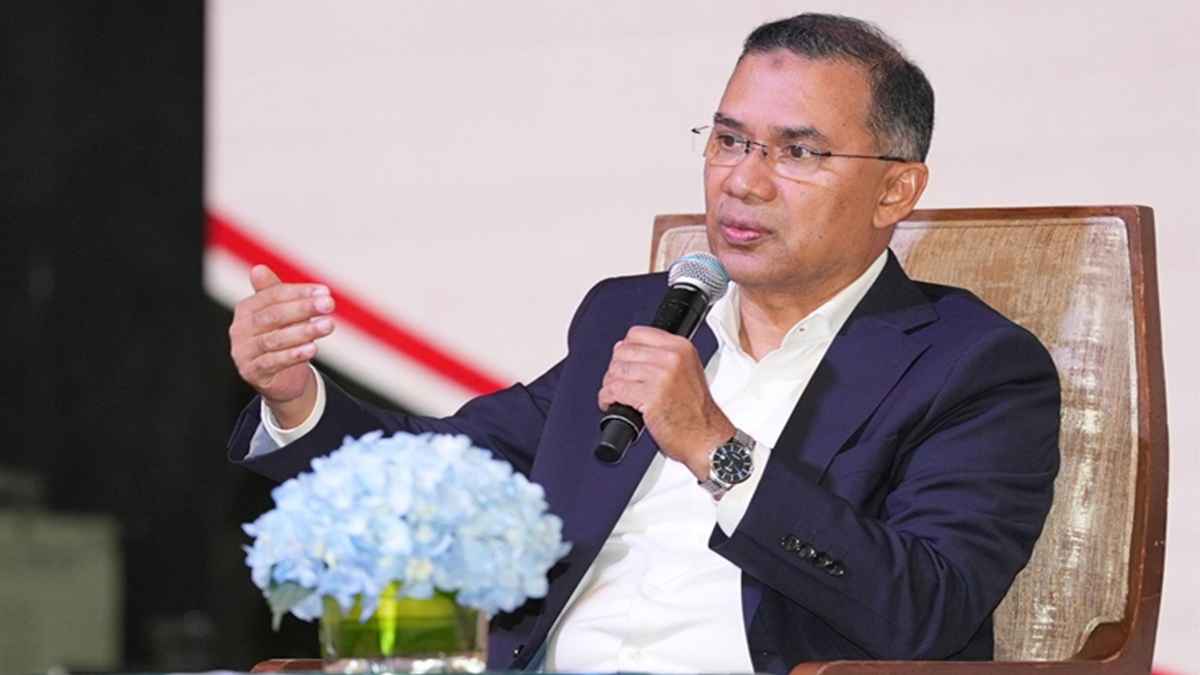 আর নিজেদের দাবি-দাওয়া নয়, দেশের জন্য কী করা যায় চিন্তা করুন