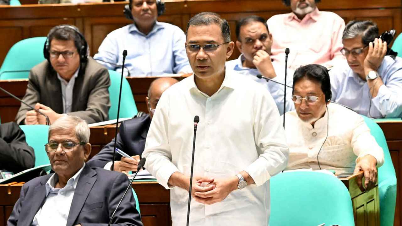 ‘প্রশাসনিক কার্যক্রমে দক্ষতা ও স্বচ্ছতা ও জবাবদিহি নিশ্চিত করতে হবে’