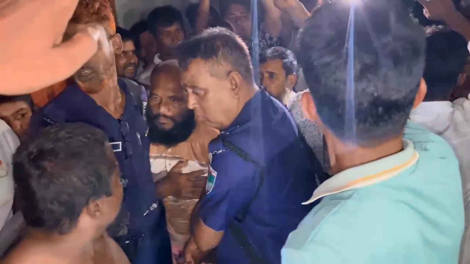 কালীগঞ্জে ৮ বছরের শিশুকে ধর্ষণ চেষ্টার অভিযোগে গ্রাম্য চিকিৎসক আটক