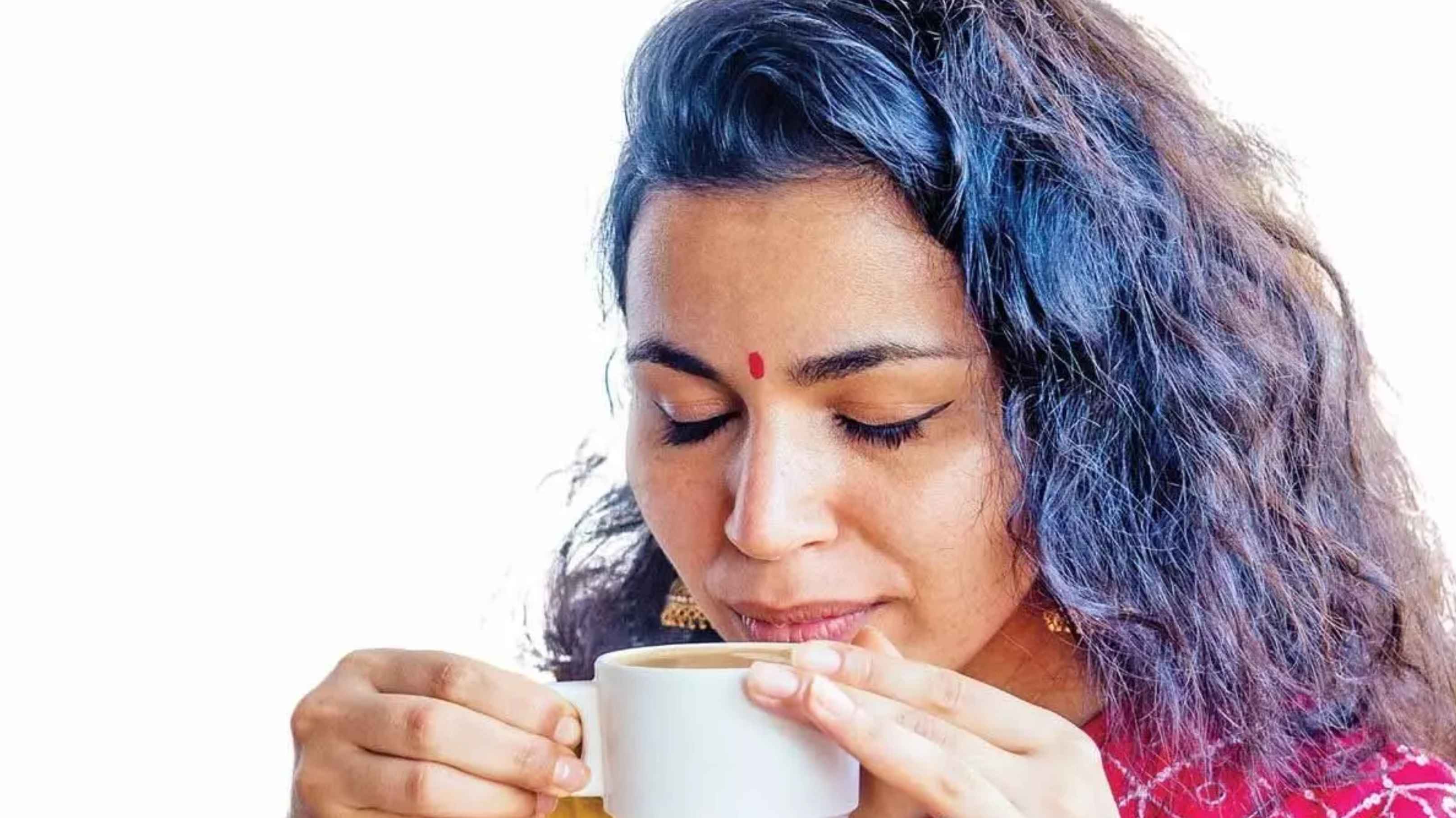 খালি পেটে চা, কফি বা ফলের রস খাওয়া কি আসলেই ক্ষতিকর?