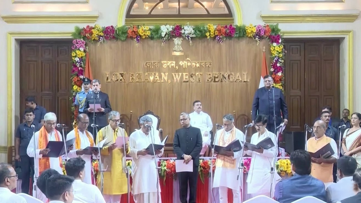 পশ্চিমবঙ্গে বিজেপি সরকারে আরও ৩৫ মন্ত্রীর শপথ 