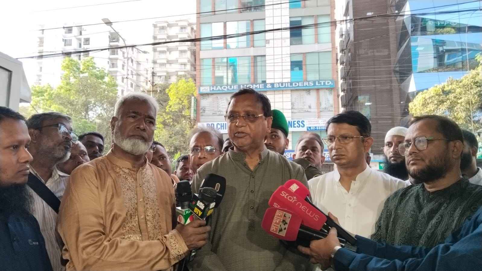 আহত ডিএসসিসি কর্মীর চিকিৎসার দায়িত্ব করপোরেশনের: প্রশাসক