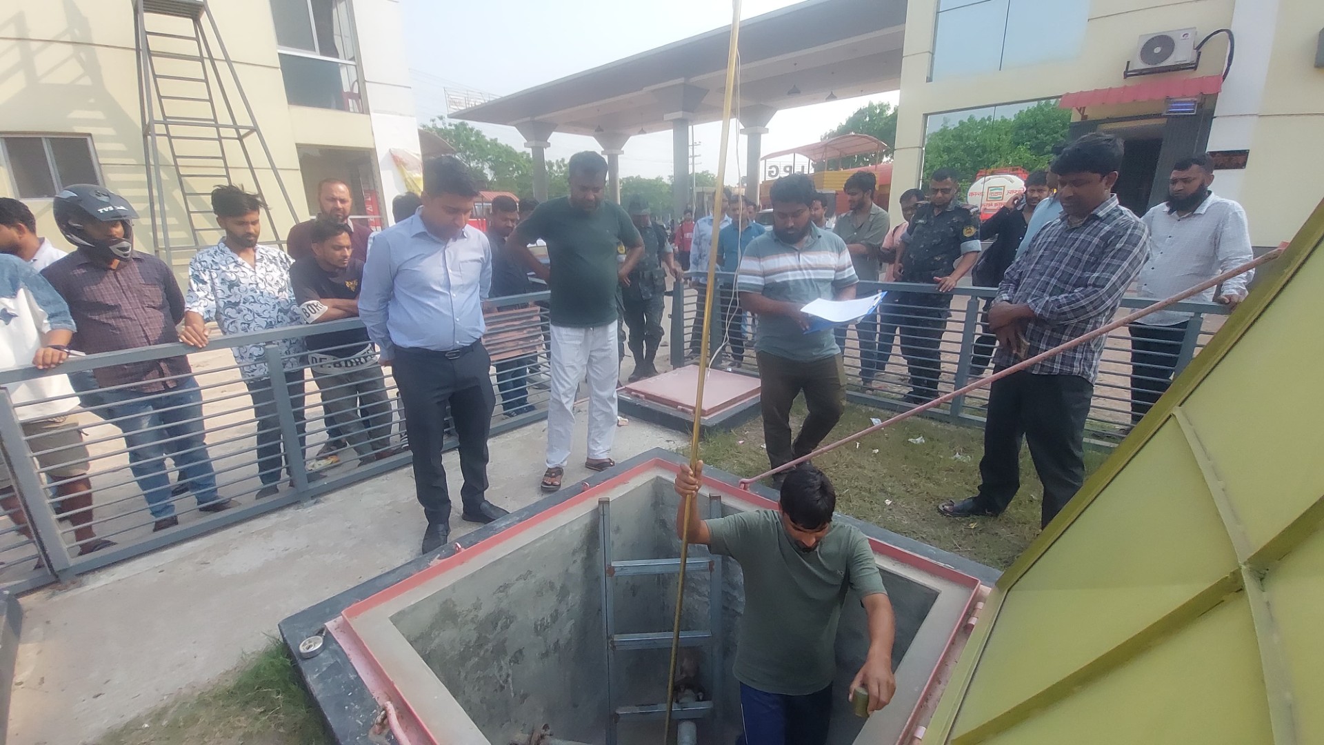 13d4ac6f-7d42-4d67-8bee-77c51e740237 13d4ac6f-7d42-4d67-8bee-77c51e740237