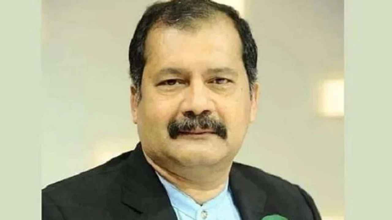 সামিটে যোগ দিতে তুরস্কে গেলেন তথ্যমন্ত্রী