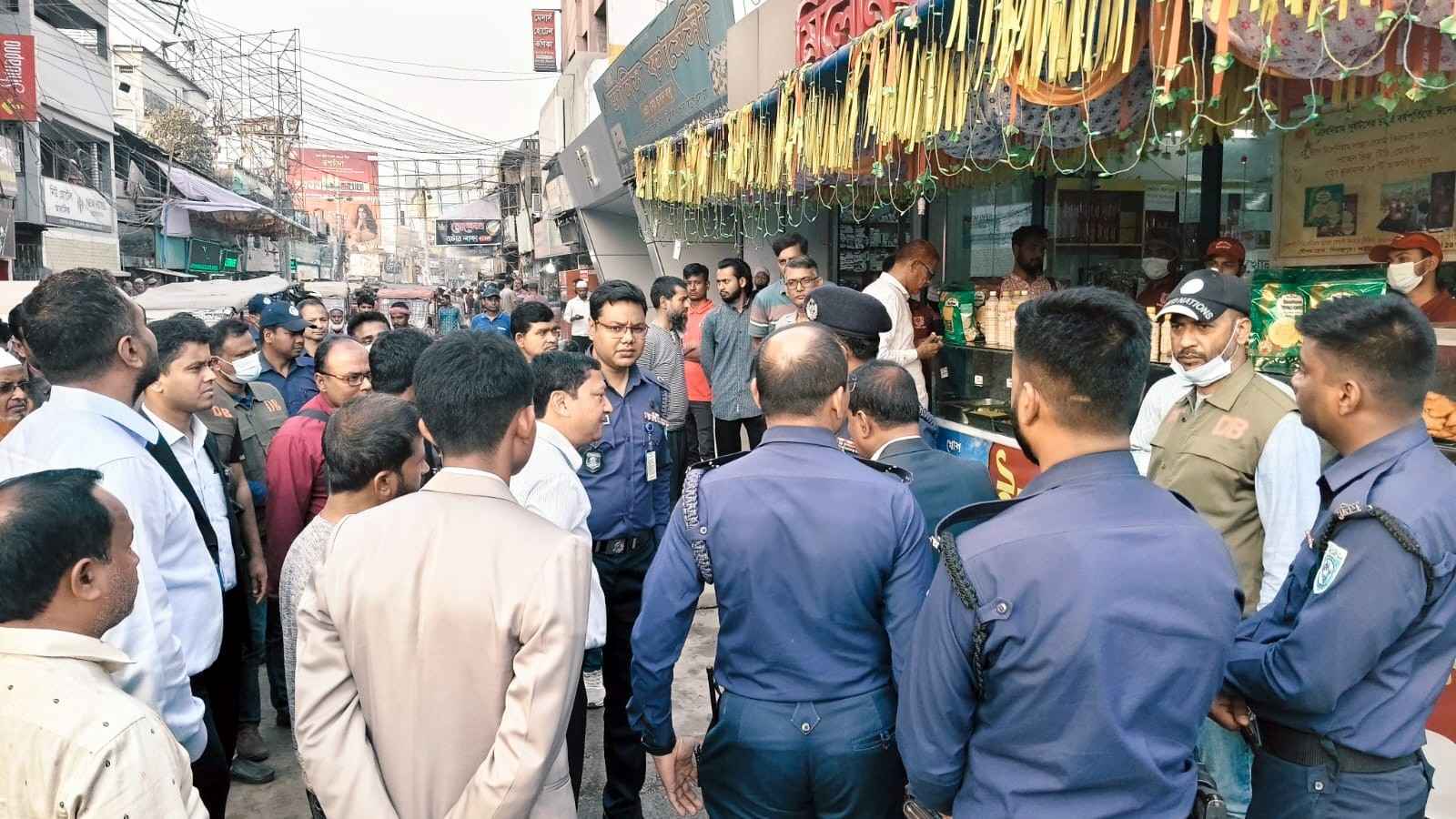 দিনাজপুরে ভ্রাম্যমাণ আদালতের অভিযান, জরিমানা