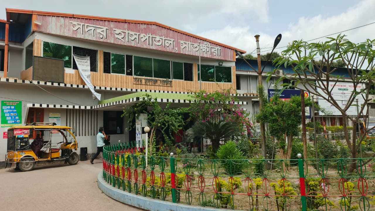 সাতক্ষীরায় ভোরে পৃথক স্থানে দুজনের ঝুলন্ত মরদেহ উদ্ধার, রহস্য ঘনীভূত