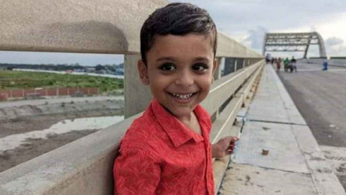 খৎনায় শিশু আয়ানের মৃত্যু: ইউনাইটেডের দুই চিকিৎসকের নিবন্ধন স্থগিত