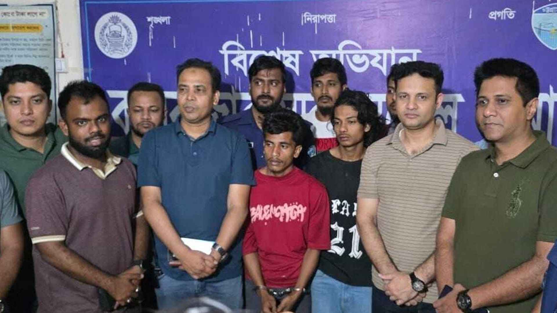 কক্সবাজারে চাঁদা না পেয়ে ব্যবসায়ীকে হত্যা, আটক ২