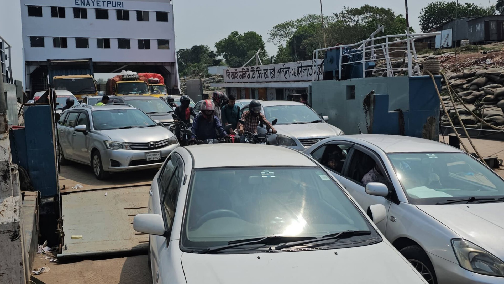 38e22a5c-2eb9-4a01-8736-b05f27bff24f