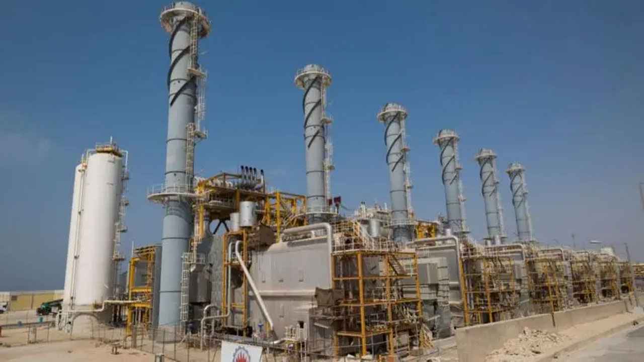 জ্বালানি অবকাঠামোতে হামলার ‘কঠিন প্রতিশোধ’ নেওয়ার ঘোষণা ইরানের