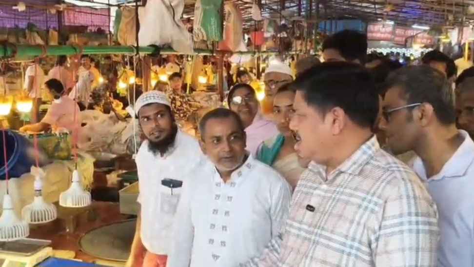 রমজানে বাজার নজরদারিতে মাঠে গাজীপুর সিটি করপোরেশন