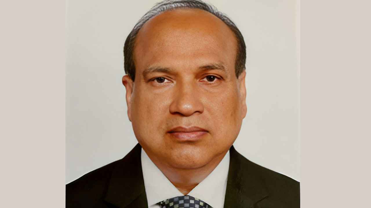 সাবেক সচিব ও স্ত্রী-পুত্রের বিরুদ্ধে অর্থপাচারের মামলা সিআইডির