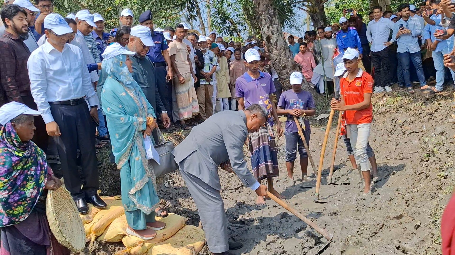 4f259ee4-1c29-43c1-9107-9304588f0cce