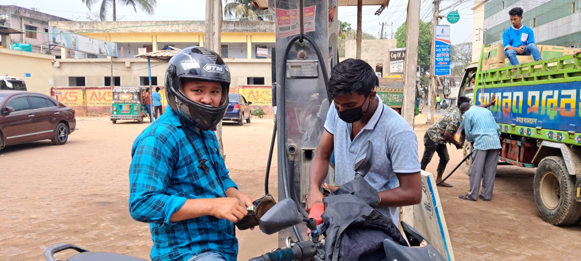 528d42e3-d045-44c1-98c1-4f58783779a9