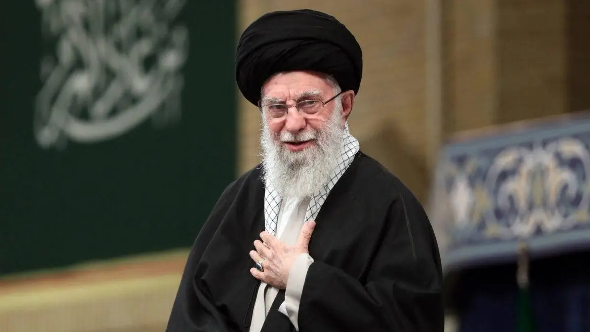 খামেনির শেষ বিদায় অনুষ্ঠান স্থগিত