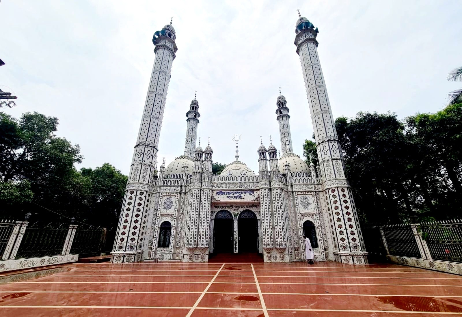 5c9fb3fc-2c7f-41b7-bfc3-27626de754ad