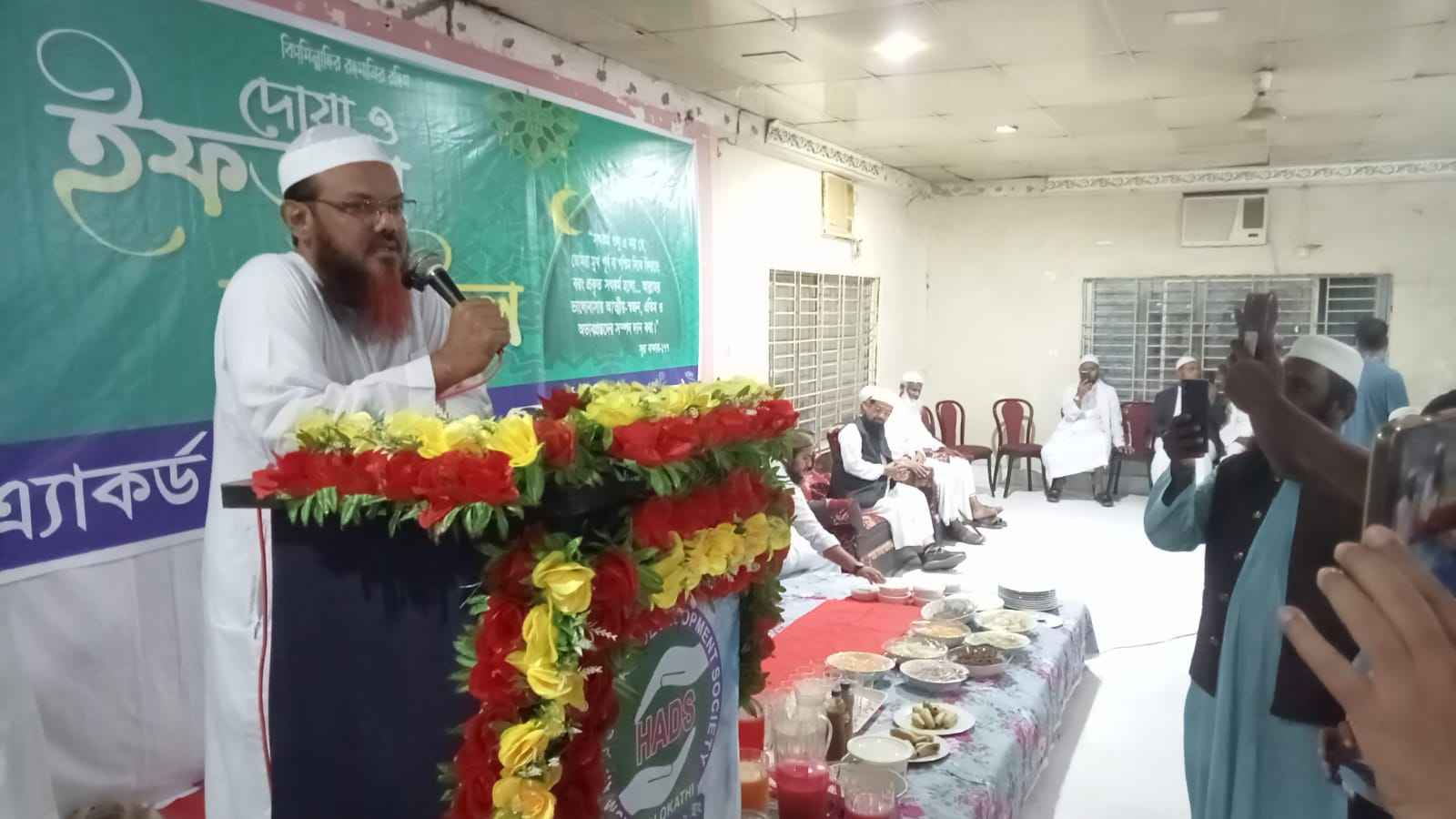 দুনিয়ার সামান্য কারণে আমরা ইমান-ইসলাম শেষ করে দিই: ফয়জুল করীম