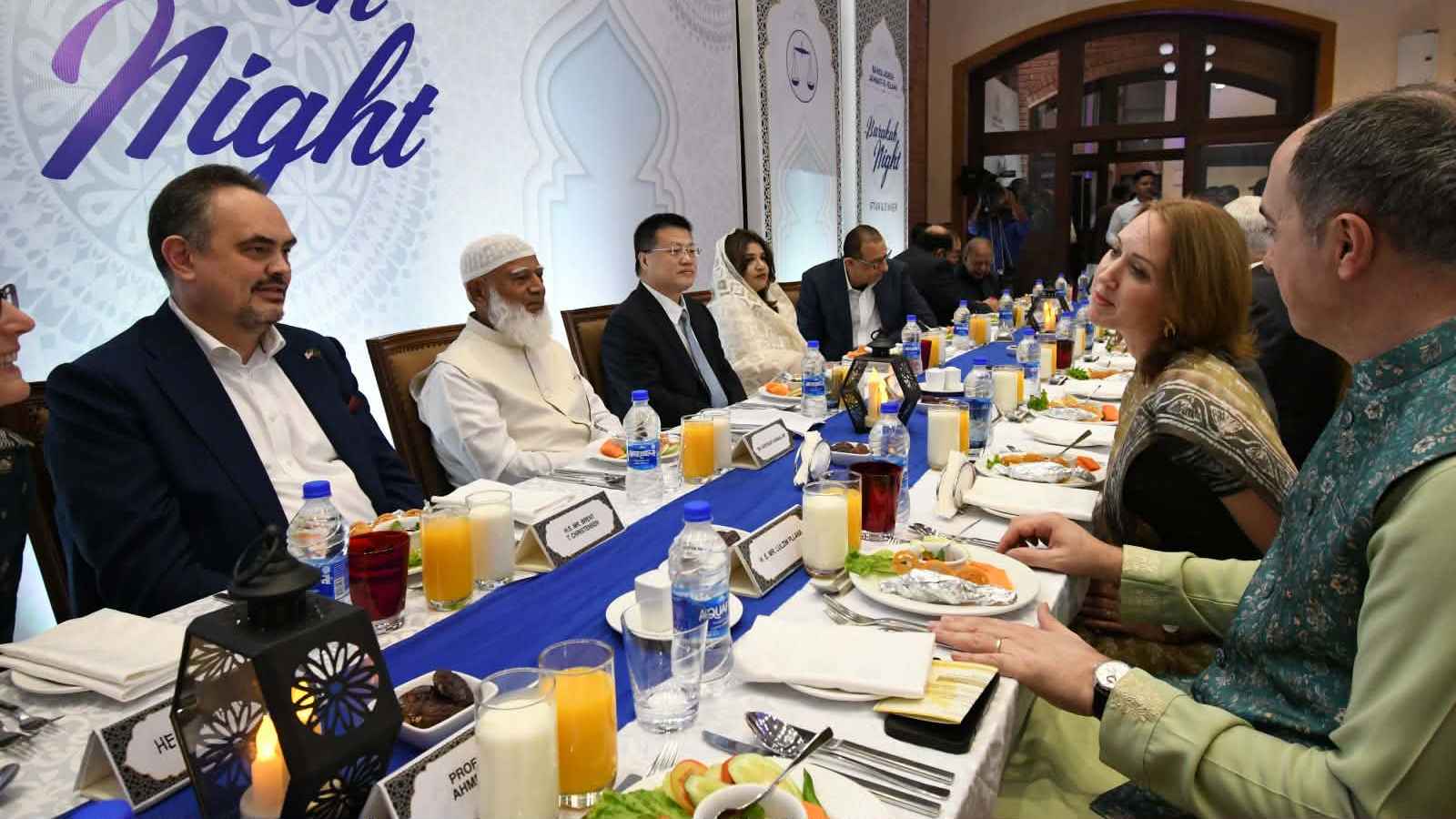 জামায়াতের ইফতারে যুক্তরাষ্ট্র-ইরানসহ ৩৫ দেশের প্রতিনিধি