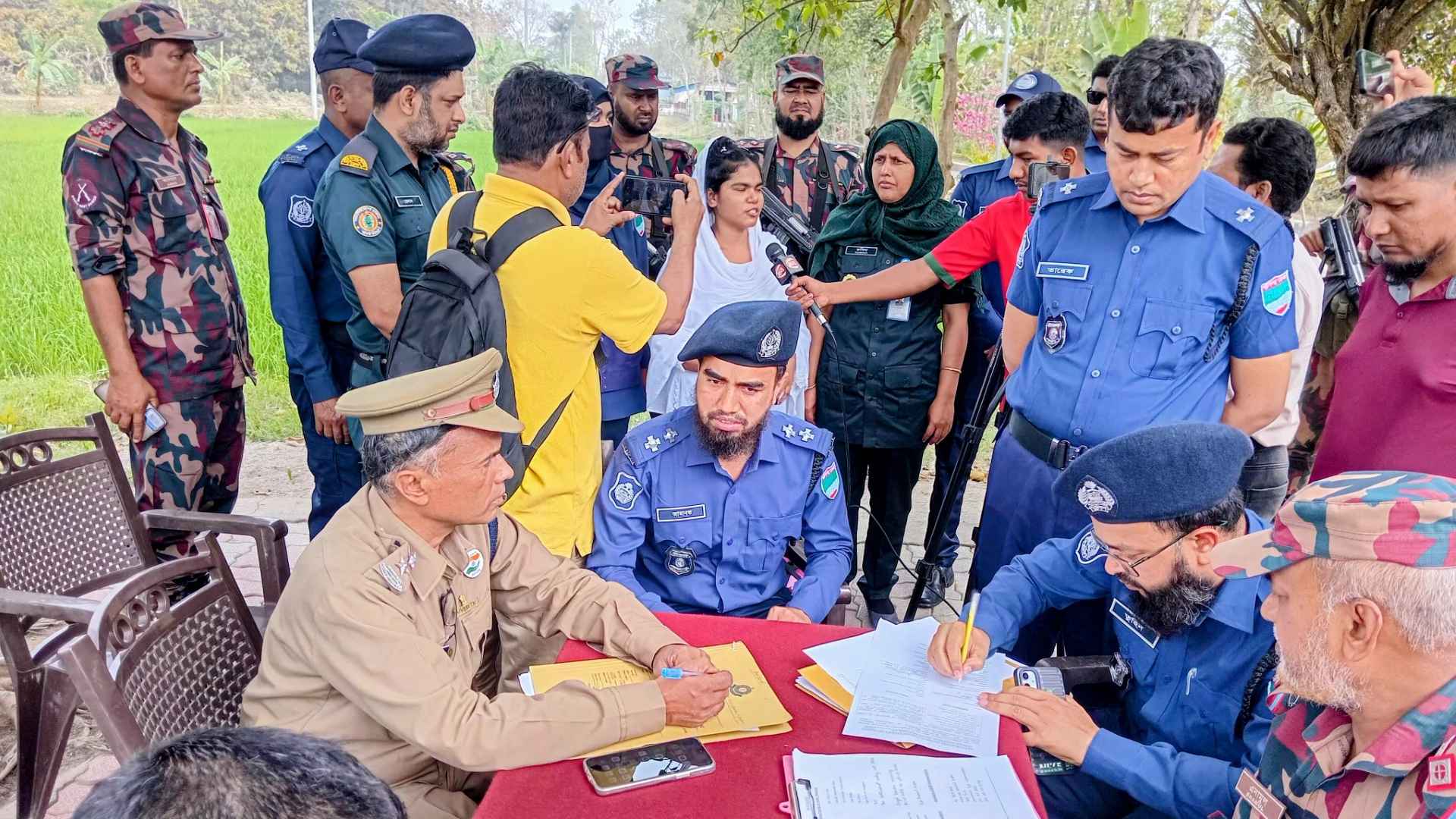 সন্তানের টানে বাংলাদেশে এসে কারাগারে, ৮ মাস পর ভারতে ফিরলেন ফাল্গুনী