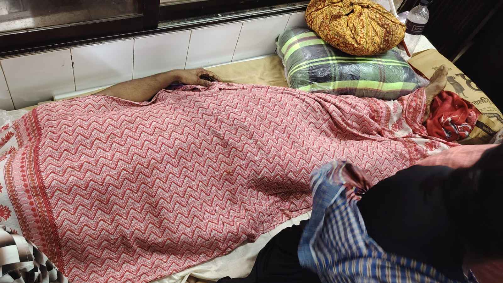 নোয়াখালীতে পূর্ব শত্রুতার জেরে হামলা ও গণপিটুনিতে আহত যুবকের মৃত্যু