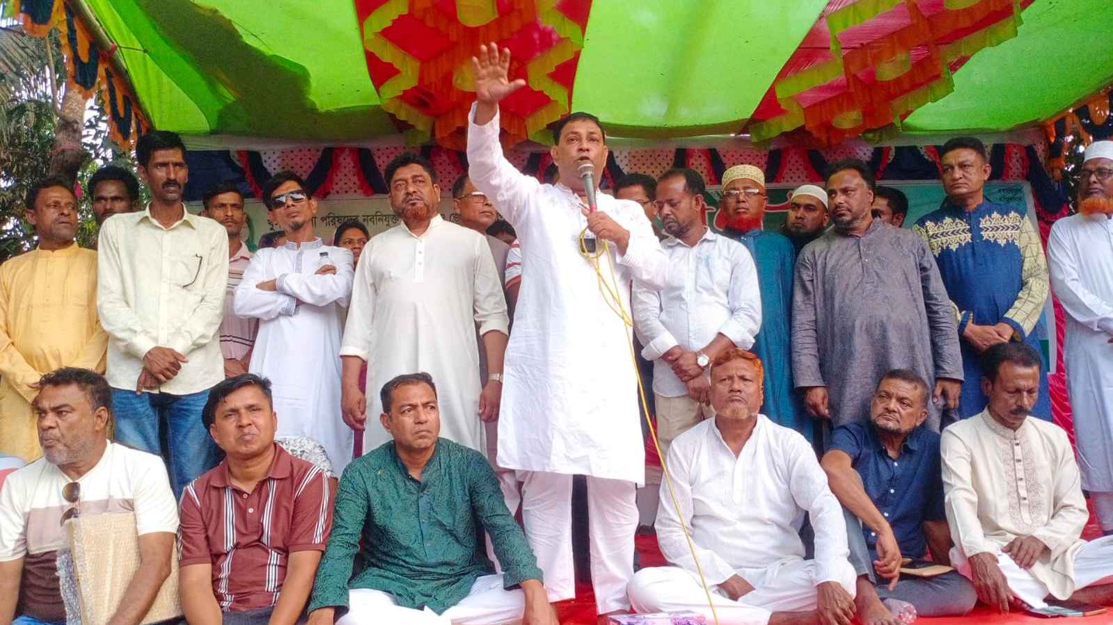 কয়রাবাসীর প্রত্যাশা পূরণে দায়িত্ব নিয়ে কাজ করতে চাই: খুলনার প্রশাসক